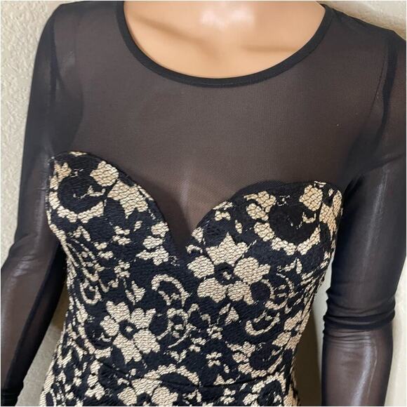 Material Girl lace and sheer fit & flare skater dress sweat heart neckline SZ SM - Picture 8 of 10